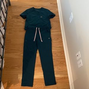 Figs scrub set Caribbean blue